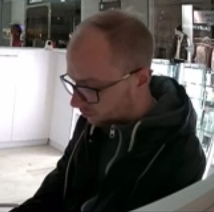 wizerunek poszukiwanego mężczyzny