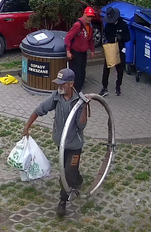 wizerunki poszukiwanych mężczyzn