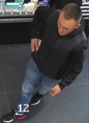 wizerunek poszukiwanego mężczyzny