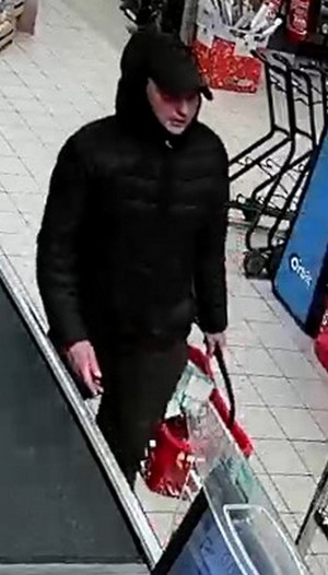 wizerunki poszukiwanych mężczyzn