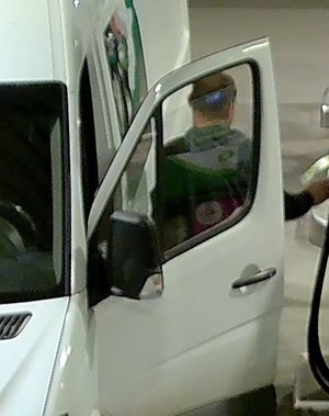 wizerunek poszukiwanego mężczyzny