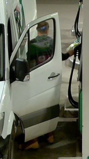 wizerunek poszukiwanego mężczyzny