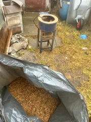 Tytoń i papierosy bez polskich znaków akcyzy zabezpieczone przez policjantów z Wydziału dw. z Przestępczością Gospodarczą KMP w Poznaniu