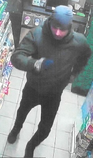 wizerunki poszukiwanych mężczyzn