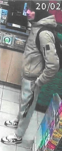 wizerunki poszukiwanych mężczyzn